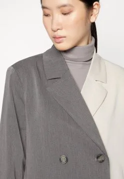 Kaffe MELDA - Bleiseri -Kaffe Myymälä 02ebcadc2f4d4047a2a8ccc706d6c0a7