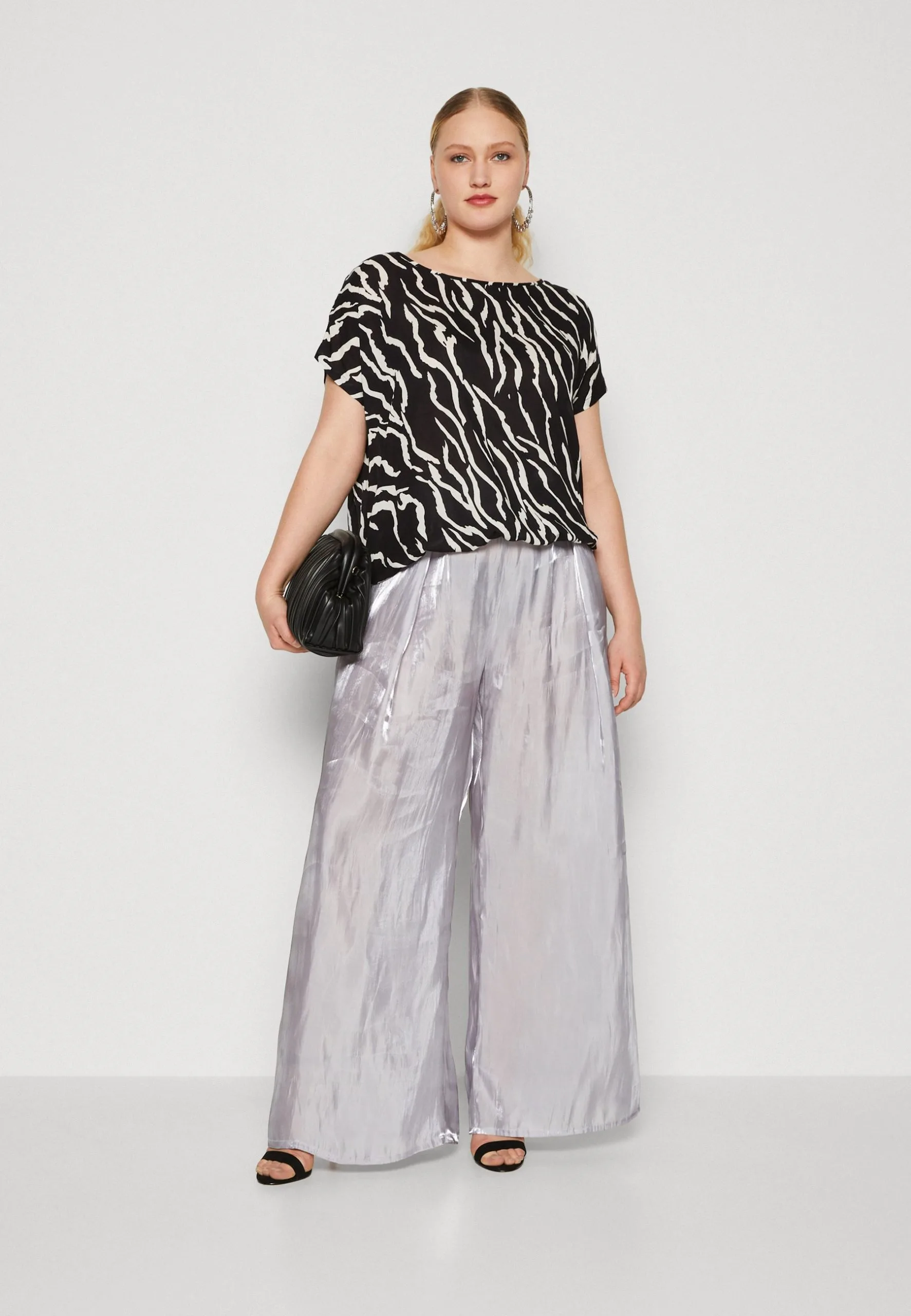 SONNA STANLEY - Printtipaita 4 SONNA STANLEY - Printtipaita - Image 2