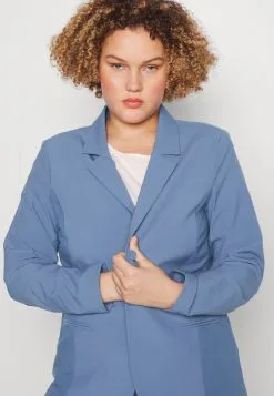 Bleiseri -Kaffe Myymälä 23dcc2b199884aaaa2b6cea5367479b6