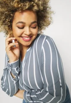 SIDA BLOUSE - Pusero -Kaffe Myymälä 390e601fa39a4595aa89cd9201a5f0f7