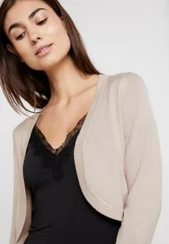 Kaffe ASTRID - Neuletakki -Kaffe Myymälä 39718c8a111541a880f71ecd4f2c8587