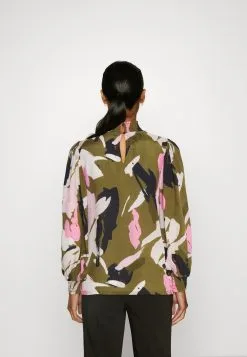 Kaffe KAROSA BLOUSE - Pusero -Kaffe Myymälä 3cd94c22061f4aa3b6497567fc390ef5