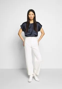 Kaffe KAMARISSA BLOUSE - Pusero -Kaffe Myymälä 640cd71b111f47449c15c71d8a3dcb86