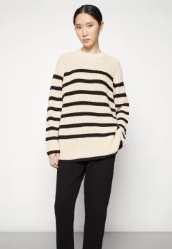 Kaffe PILLO JOG PANTS - Verryttelyhousut -Kaffe Myymälä 766701c7874345ab93ccffe5d2651e48