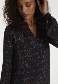 Kaffe KADITTE - Pusero -Kaffe Myymälä 76b59ebd7708444fa71152f9a2fe576f