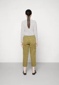 Kaffe ELEKTRA CROPPED PANTS - Reisitaskuhousut -Kaffe Myymälä 857313adfc72487c82aae470b771c909