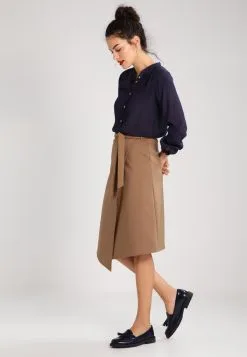 Kaffe KARLA AMBER - Pusero 9 Kaffe KARLA AMBER - Pusero -Kaffe Myymälä 8f4504a145d944a9b68213ddf9f8e1d3