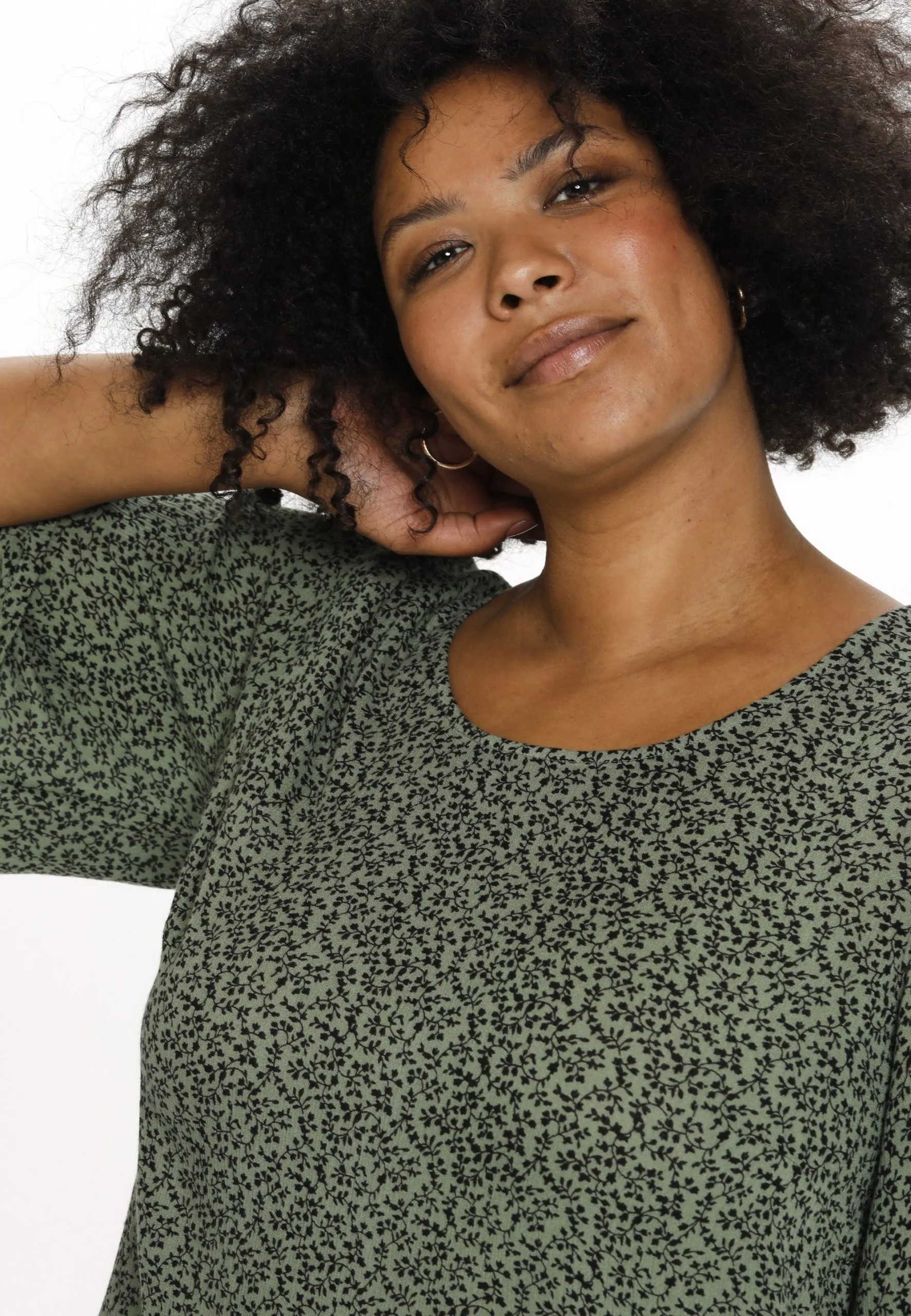 KCLIANA AMI - Pusero 6 KCLIANA AMI - Pusero - Image 4