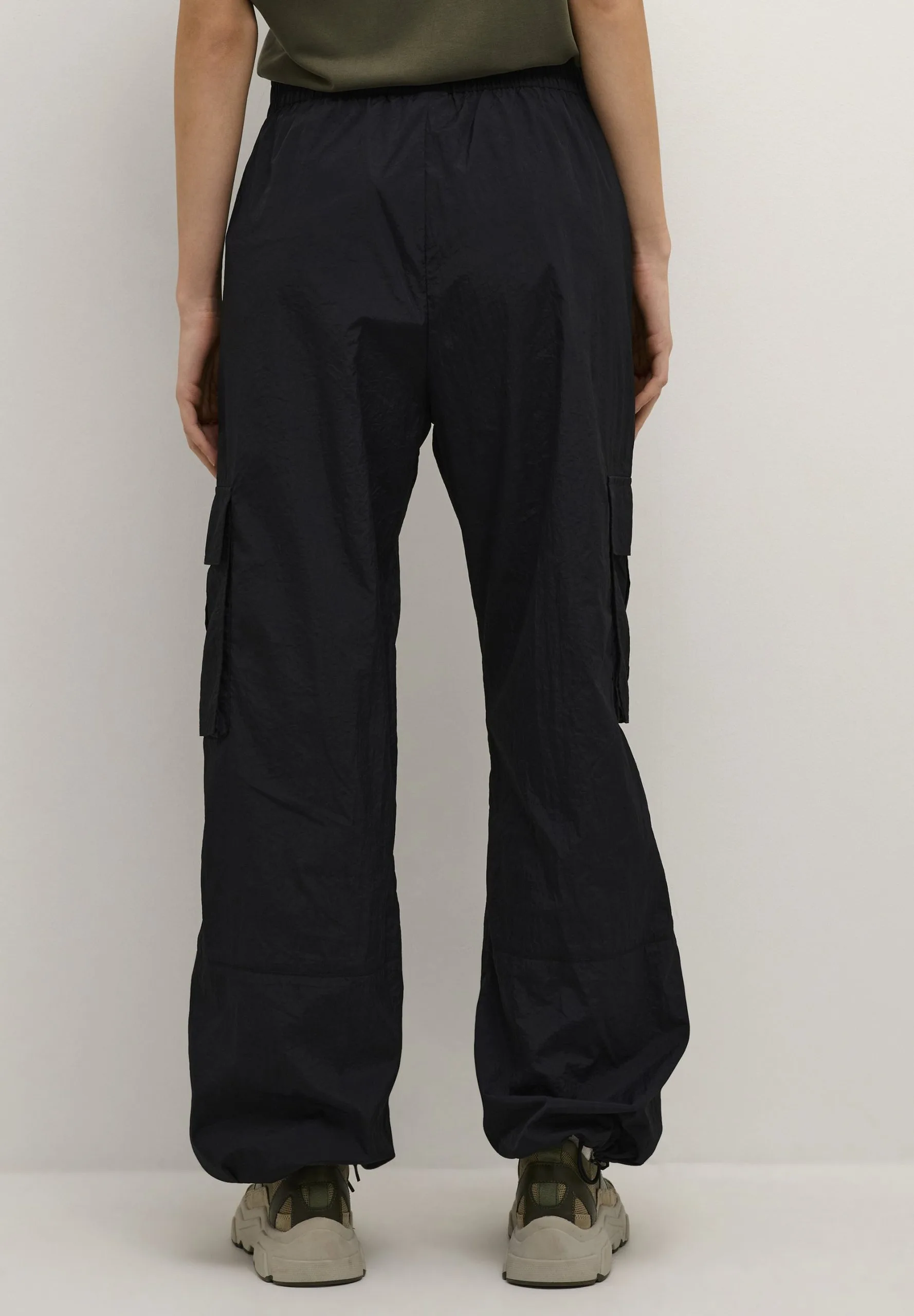 Kaffe KAMARIE - Reisitaskuhousut 5 Kaffe KAMARIE - Reisitaskuhousut - Image 3