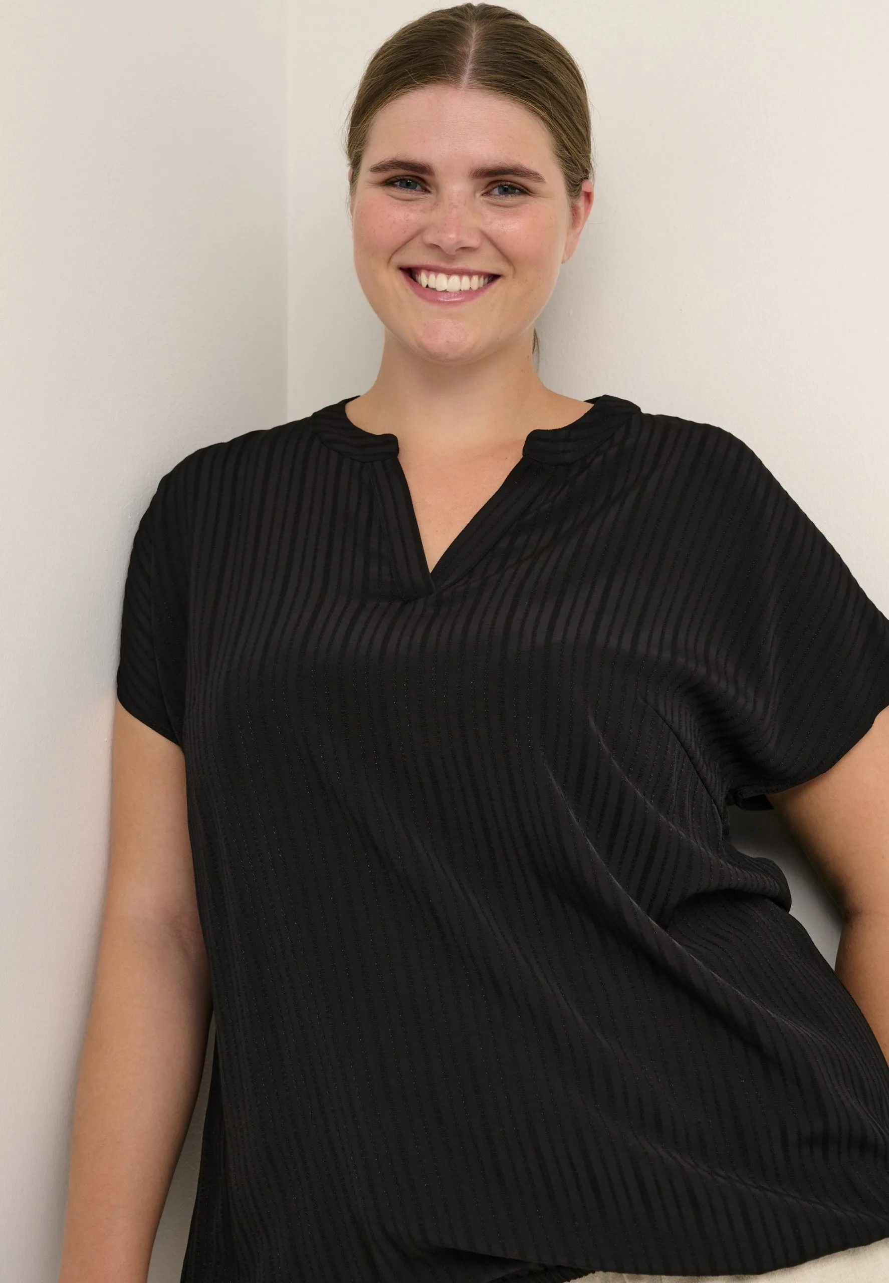 DANNI - Pusero 6 DANNI - Pusero - Image 4