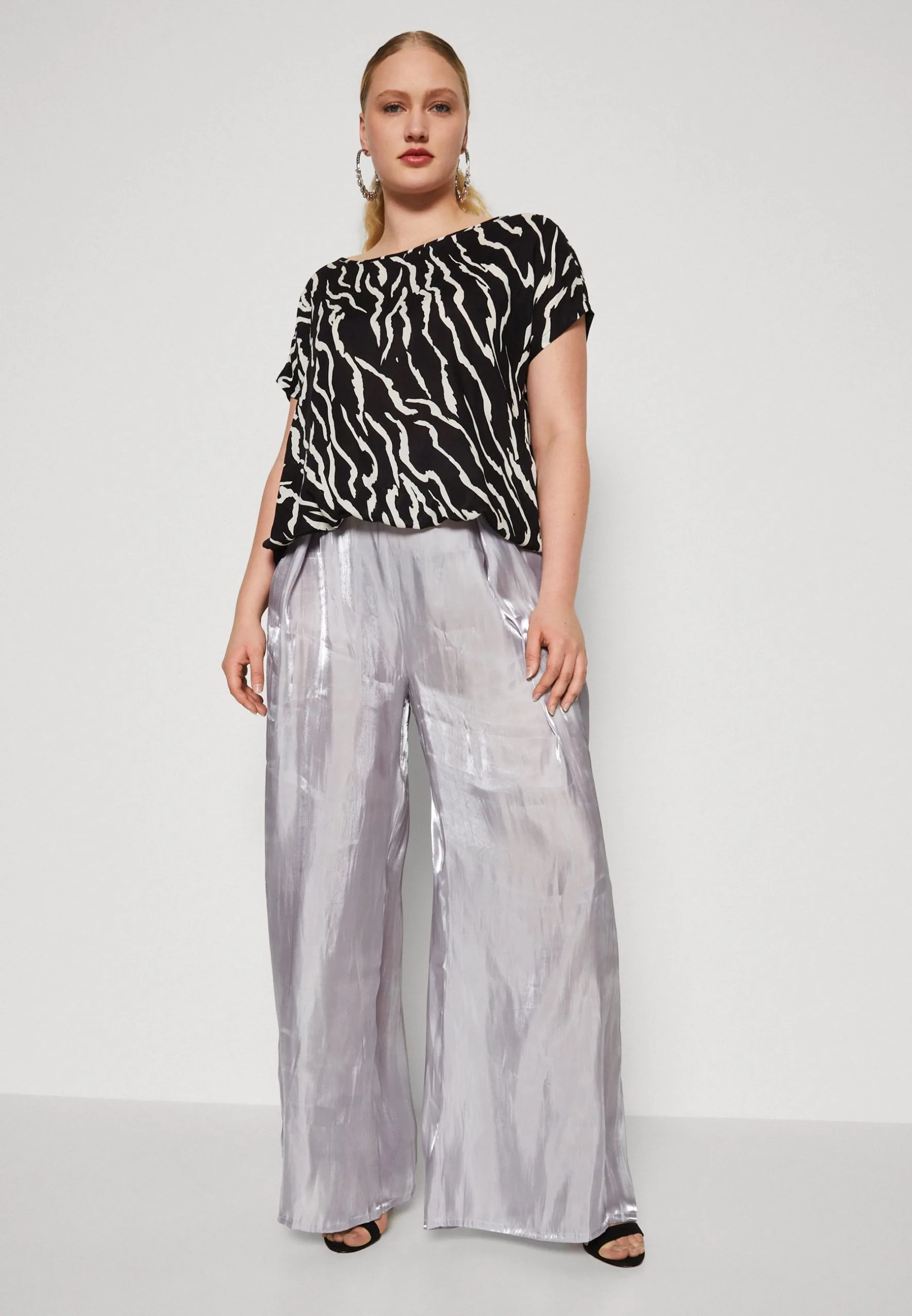 SONNA STANLEY - Printtipaita 6 SONNA STANLEY - Printtipaita - Image 4