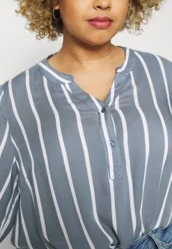 SIDA BLOUSE - Pusero -Kaffe Myymälä f74c955b4ac246189501814c7524c7a9