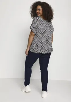 EDINA AMI - Pusero -Kaffe Myymälä fe9dc4977456451f938f2f5ebfc69cf0